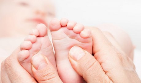 Cabinet d’ostéopathie pour le suivi d’un nourrisson après la naissance Besançon et Miserey-Salines